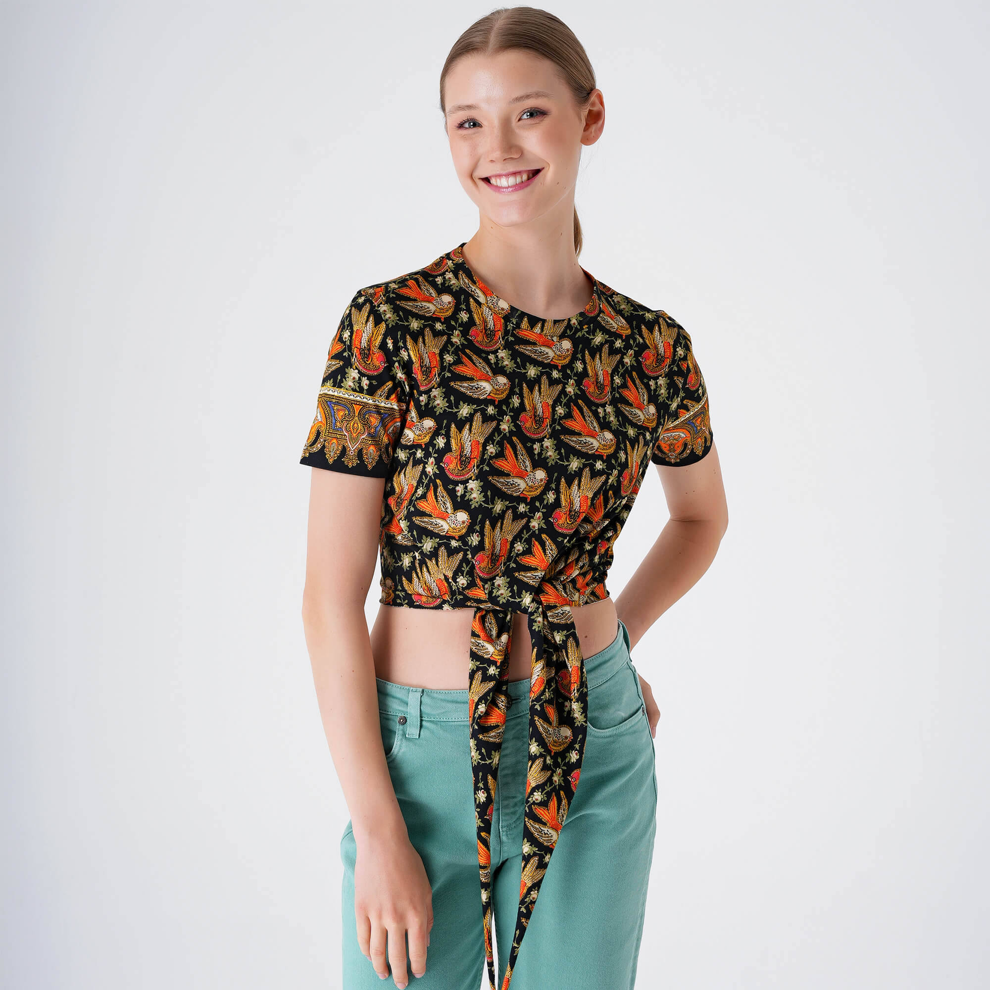 Etro - Black Floral Birds Print Crop T-shirt